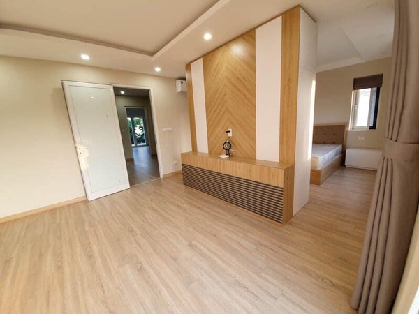 CHO THUÊ BIỆT THỰ VINHOMES - LONG BIÊN - VĂN PHÒNG - KHU AN SINH TỐT.