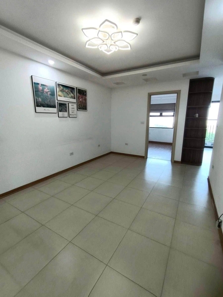 Cho thuê nhanh căn 2 ngủ Ruby CT3 Phúc Lợi. Nội thất cơ bản. Giá 6,5tr.Lh: 0981716196