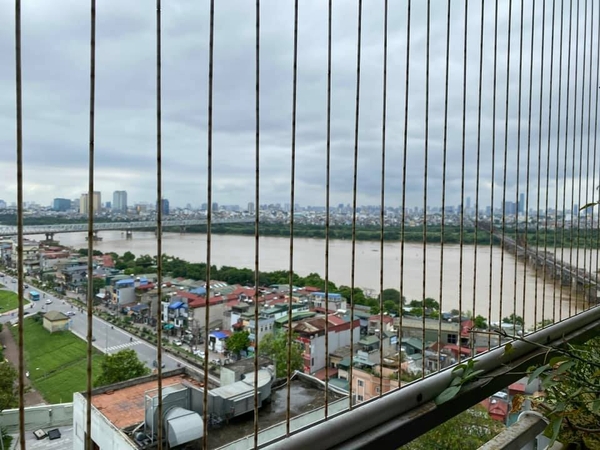 Bán gấp căn hộ Full đồ 140m2 Mipec Long Biên 3PN view đẹp giá 5,6 tỷ LH 0348885083
