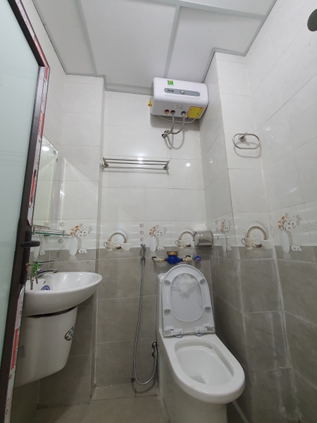 Chung cư mini Nguyễn Văn Cừ, Long Biên. 3.8tr/tháng LH: 0949993596