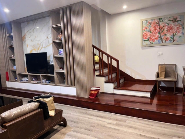 Quỹ căn Biệt Thự, Liền kề cho thuê tại KĐT Việt Hưng, Long Biên. Diện tích từ 180m2. Giá thuê: 25-30tr/tháng. Lh: 0969.237.455