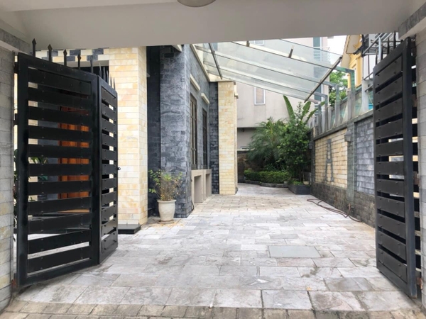 CHO THUÊ BIỆT THỰ VIỆT HƯNG, LONG BIÊN 220M² XÂY DỰNG 3 TẦNG PHÙ HỢP THUÊ ĐỂ Ở, LÀM VĂN PHÒNG, LỚP HỌC, CÔNG TY. GIÁ CHỈ 40tr/tháng