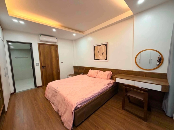 CHO THUÊ NHÀ NGỌC THỤY - 5 TẦNG MỚI TINH - Ô TÔ ĐỖ CỬA - FULL ĐỒ CAO CẤP