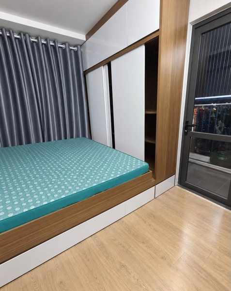 Cho thuê căn 2 ngủ 70m2 Ruby CT3 Phúc Lợi. Để lại nội thất. Giá 7tr3. Lh: 0981716196
