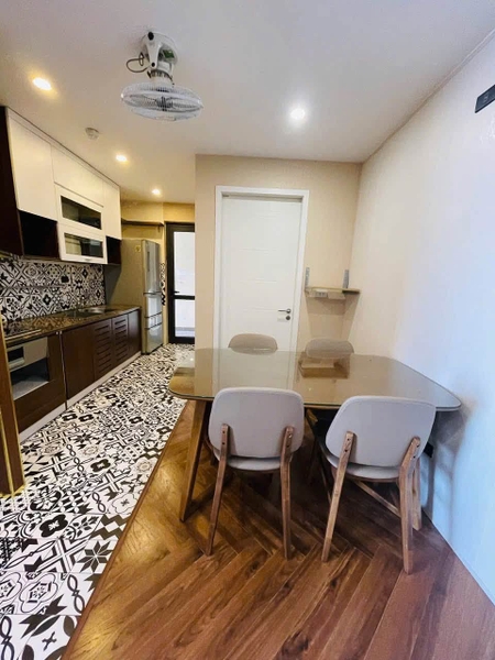 Cho thuê căn hộ 3 ngủ CT15 Green Park Việt Hưng. Full nội thất. Giá 13tr