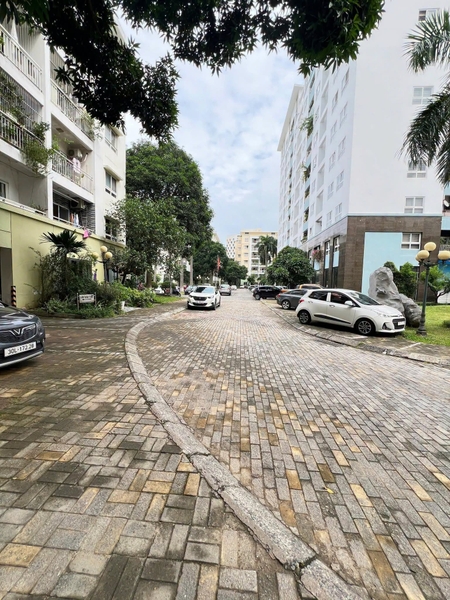 Bán chung cư CT18 Happy House Việt Hưng-Long Biên. S: 76m2. Giá: 3.9x tỷ
