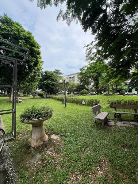 Bán chung cư CT18 Happy House Việt Hưng-Long Biên. S: 76m2. Giá: 3.9x tỷ