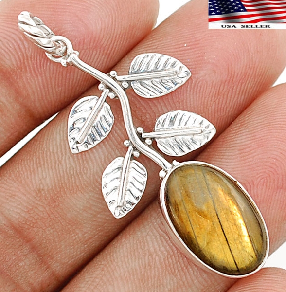 Labradorite 15