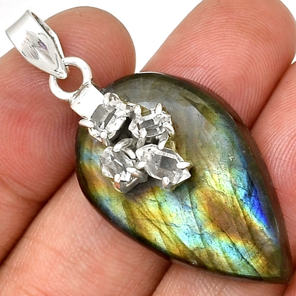 Labradorite 115
