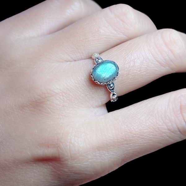 Hắc Nguyệt Quang Labradorite