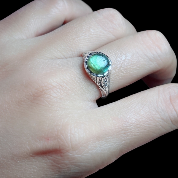 Hắc Nguyệt Quang Labradorite