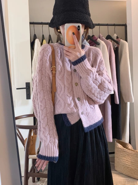 CARDIGAN LEN CỔ VIỀN ĐEN CÚC HOA