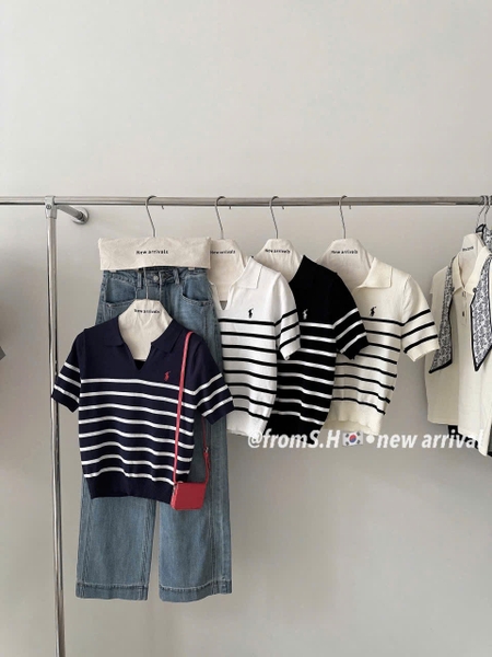 ÁO MONGTOGHI KẺ NGANG THÊU NGỰA MÃ SH224