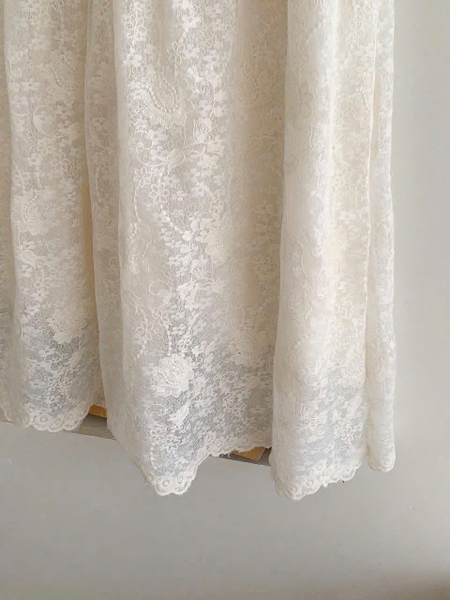 CHÂN VÁY DÀI HOA THÊU REN MÃ LA211