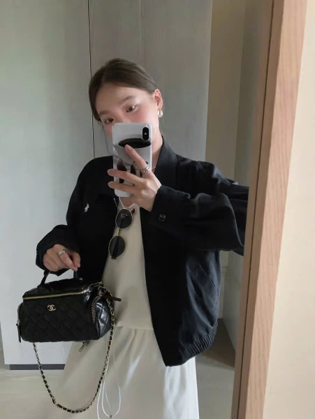 ÁO KHOÁC BOMBER THÊU NGỰA KAKI MÃ 5183