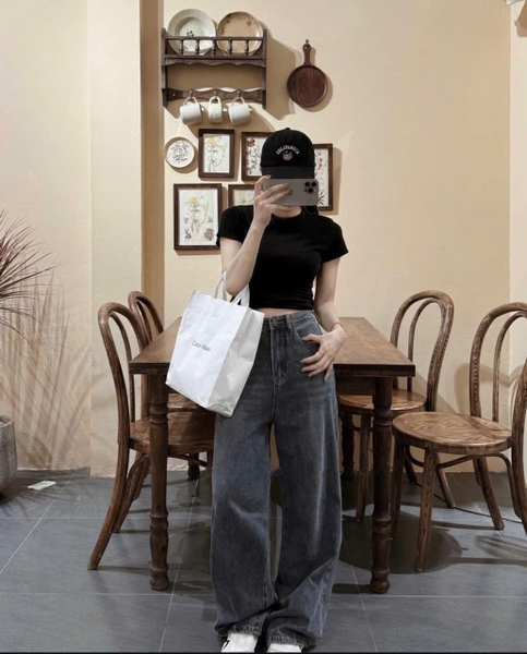 QUẦN JEANS SUÔNG ĐỨNG MÃ 8321.8322