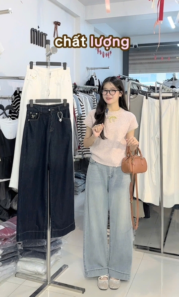 QUẦN JEANS MÃ 8184 SUÔNG ĐỨNG THÊU NƠ