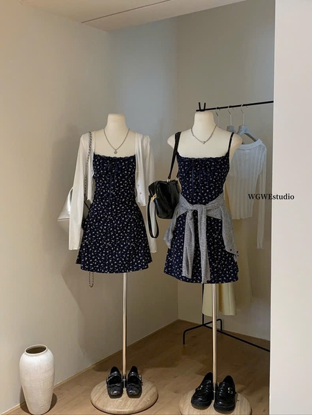SET VÁY HAI DÂY HOA NHÍ XANH THAN KÈM CARDIGAN MỎNG MÃ W3639