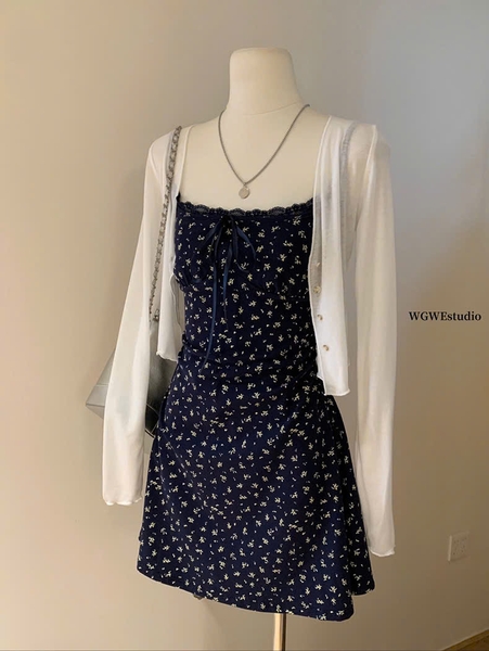 SET VÁY HAI DÂY HOA NHÍ XANH THAN KÈM CARDIGAN MỎNG MÃ W3639