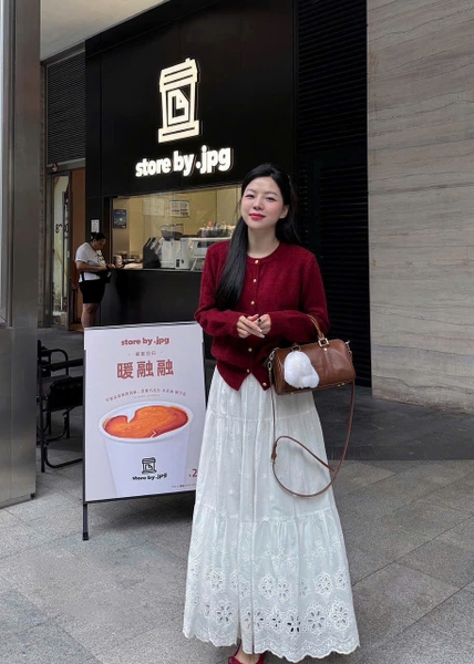 CHÂN VÁY DÀI HOA THÊU MÃ 836