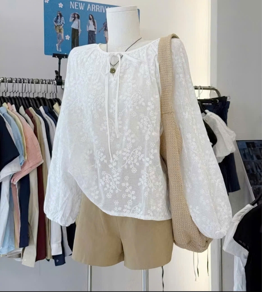 ÁO KIỂU HOA THÊU TAY BỒNG MÃ 406