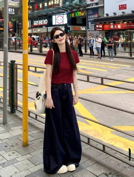 ÁO THUN TRƠN DÁNG VỪA MÃ 134