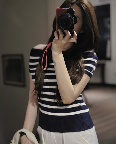 ÁO TRỄ VAI MONGTOGHI KẺ WWGE MÃ W3181