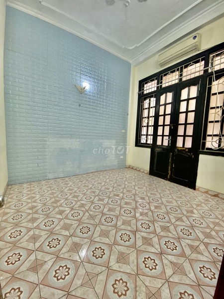 Bán nhà Thuỵ Khê 32m2 3 ngủ chính chủ