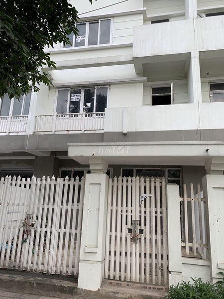 Bán nhanh nhà liền kề siêu đẹp 114m2 đường 25 mét