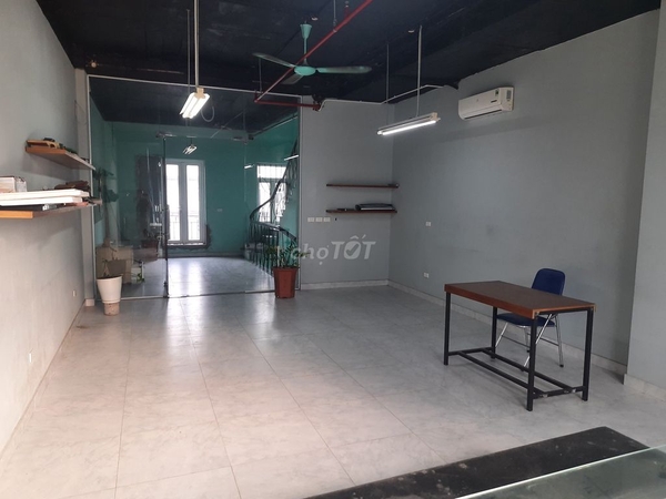 Cho Thuê Văn Phòng Trung Tâm Thương Mại TSQ 90m2