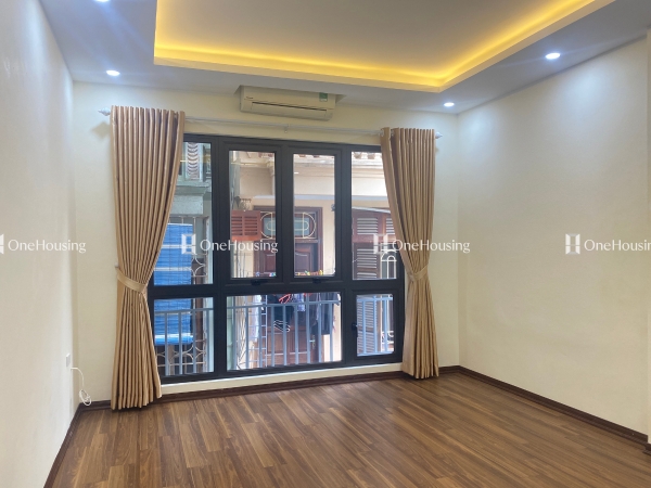 Nhà mặt ngõ cách Thụy Khuê 50m, diện tích 29.3m² x 4 tầng, mặt tiền 4.05m