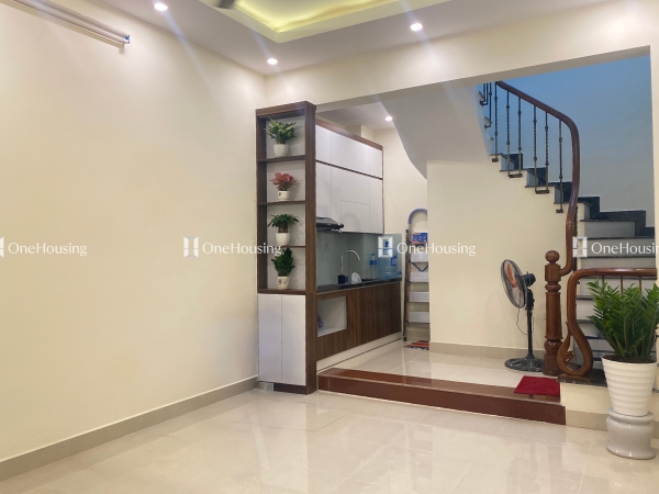 Nhà mặt ngõ cách Thụy Khuê 50m, diện tích 29.3m² x 4 tầng, mặt tiền 4.05m