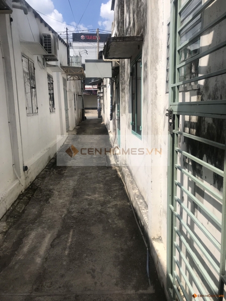 Nhà mặt tiền 112m2 1 trệt 1 lầu - Trần Quốc Hoàn - P4 - Tân Bình