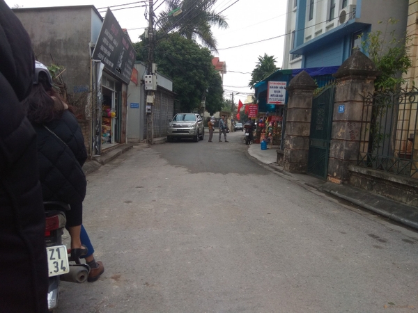 Đất đẹp mặt đường nhựa kinh doanh Thạch Bàn