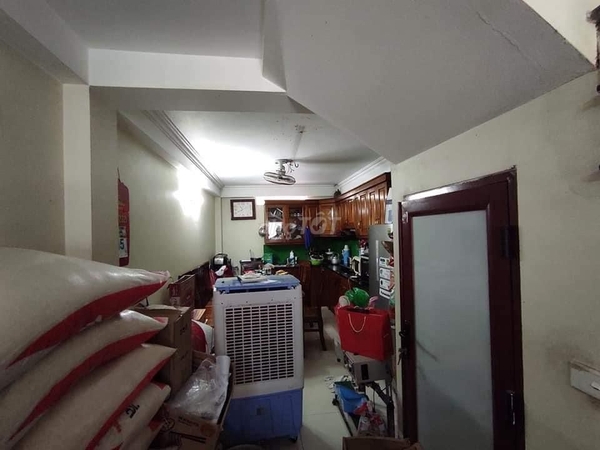Tầng 1