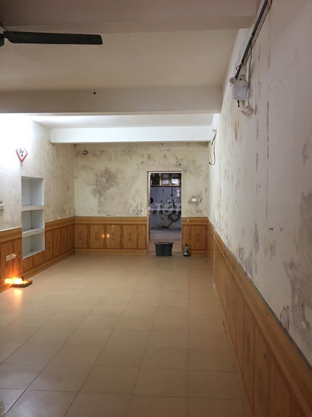 Căn hộ tầng 1 ,tập thể nhà hát tuồng, khu văn hóa nghệ thuật Mai Dịch,Cầu Giấy,Hà Nội.