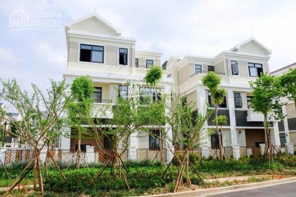 CHO THUÊ SHOPHOUSE CHÂN ĐẾ CHUNG CƯ H9 STARLAKE