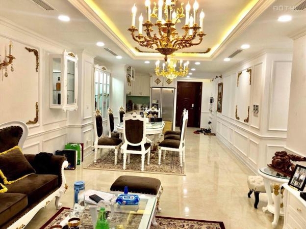 Cho thuê căn hộ chung cư cao cấp dự án Center Point Cầu Giấy giá tốt nhất.