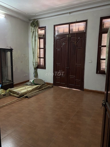 Gia đình cần bán gấp nhà mặt đường Phú Đô 75m2, 3 ngủ giá 10 tỷ