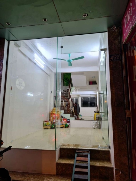 Cho Thuê Mặt Bằng Kinh Doanh/ Văn Phòng Mặt Đường Ngọc Lâm