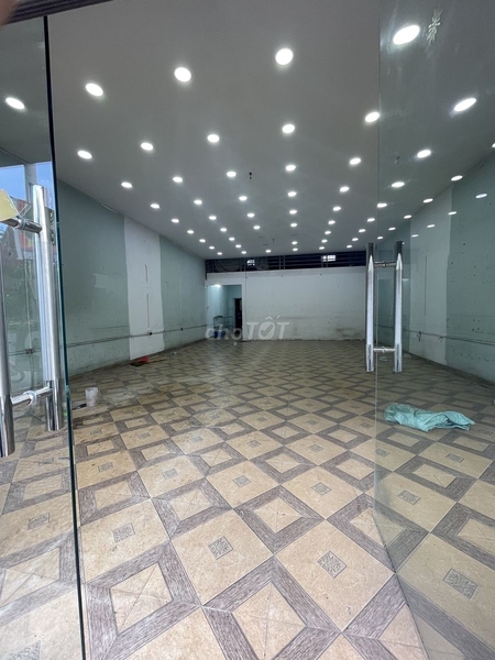 Cho Thuê Mặt Bằng Kinh Doanh Đường Cổ Linh 100m²