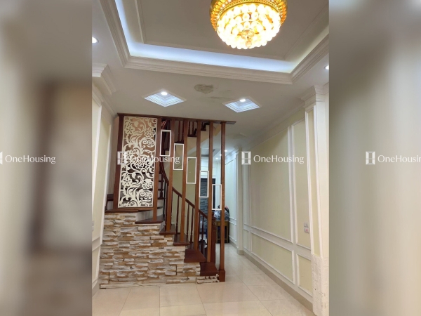 Nhà mặt ngõ Quận Cầu Giấy diện tích 40m² x 5 tầng, mặt tiền 3.4m