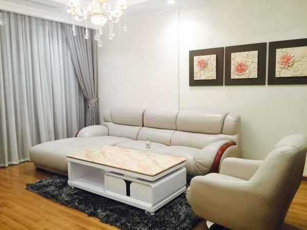 Căn hộ cao cấp tầng 22 tại Vinhomes Nguyễn Chí Thanh, hướng Đông Nam giá 8,5 tỷ.