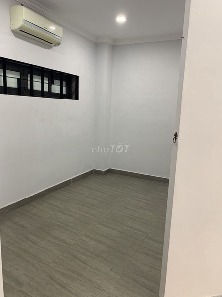 Cho Thuê Cửa Hàng Riêng Biệt Ngõ 121 Thái Hà