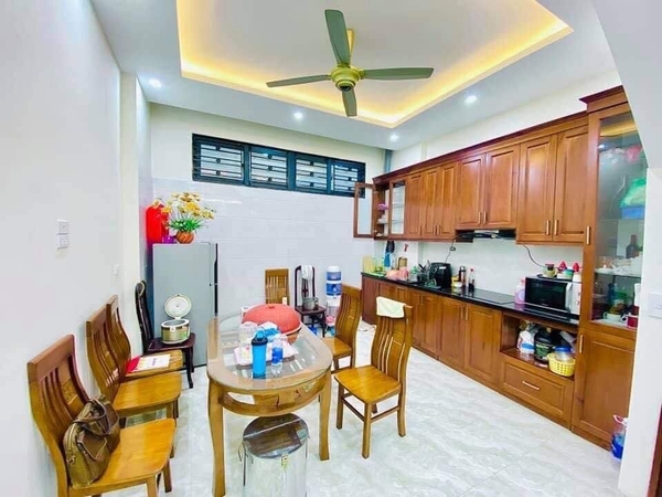 Bán Nhà Riêng Ngõ Xe Con Đỗ 42m2 Trung Kính,Cầu Giấy