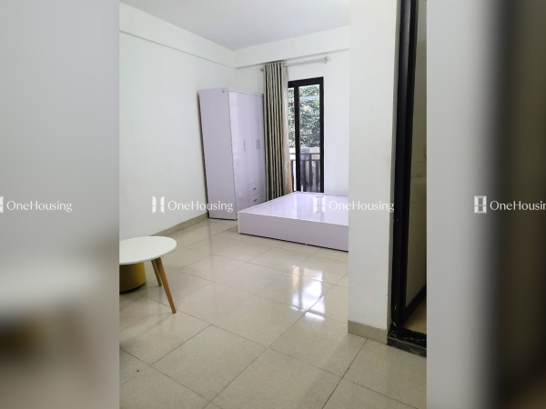 Nhà trong ngõ cách Nguyễn Ngọc Vũ 60m, diện tích 58m² x 7 tầng, Quận Cầu Giấy