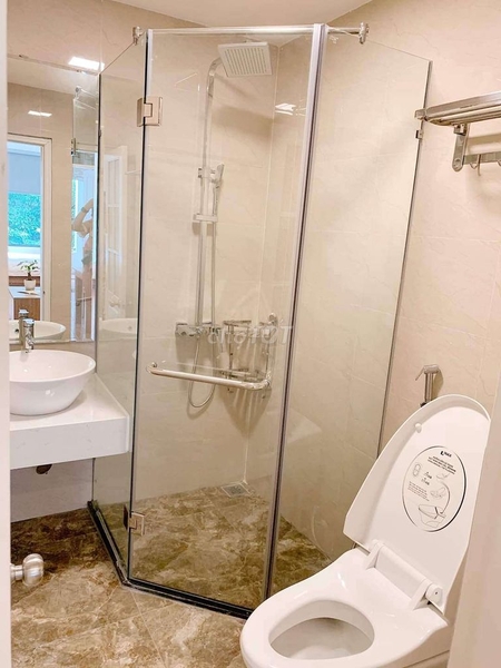 Nhà Xuân La 5 tầng-32m2-ngõ oto-hơn 3tỷ, Bán nhanh