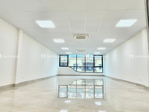Nhà mặt ngõ cách Trần Quý Kiên 30m, diện tích 90m² x 6 tầng, mặt tiền 6.63m