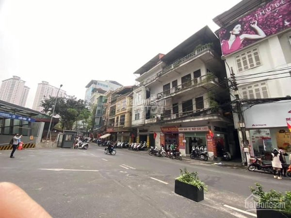 Bán nhà tại Nguyễn Khánh Toàn - Ngõ rộng 3m, giá bán nhanh 85 triệu /m2