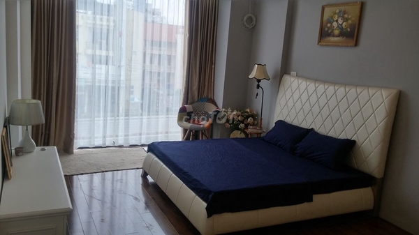 Ban Nhà Đẹp Mặt Phố Âu Cơ Tây Hồ 30m2